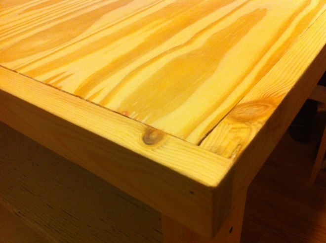 Close-up of the tabletop (made of tongue-and-groove floorboards and 1"x2" trim)