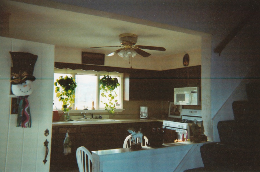 Before: Kitchen upon move-in. Circa 2004.