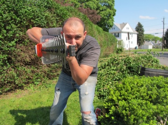 Pete, gettin' all Beastie with the hedger.