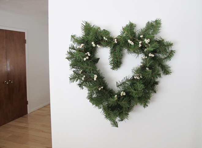 How to make a heart-shaped wreath.