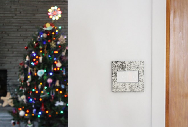 Custom wall plates for the holidays thanks to Legrand's Adorne line.